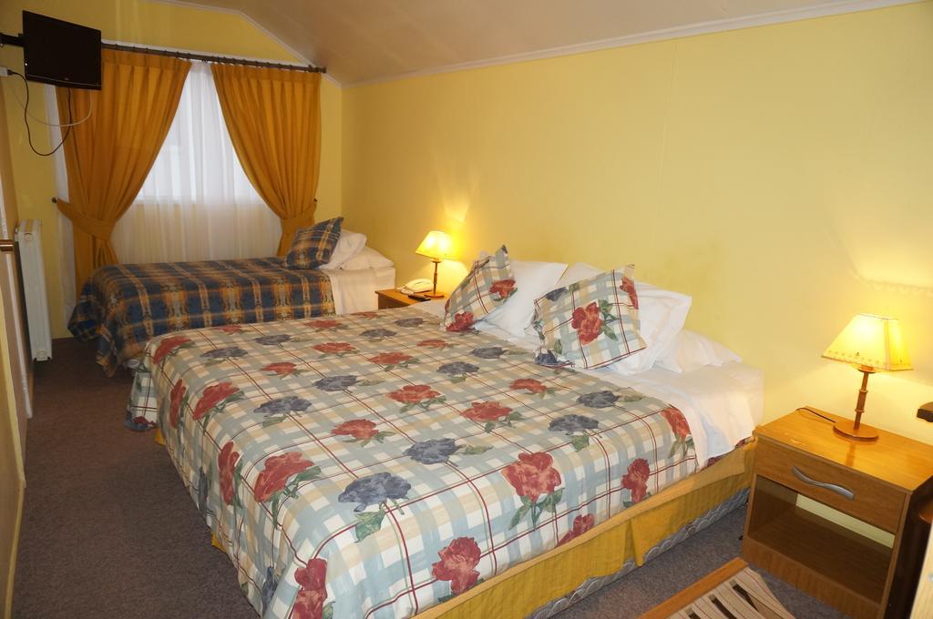 Hostal Ovejero Punta Arenas Exterior photo
